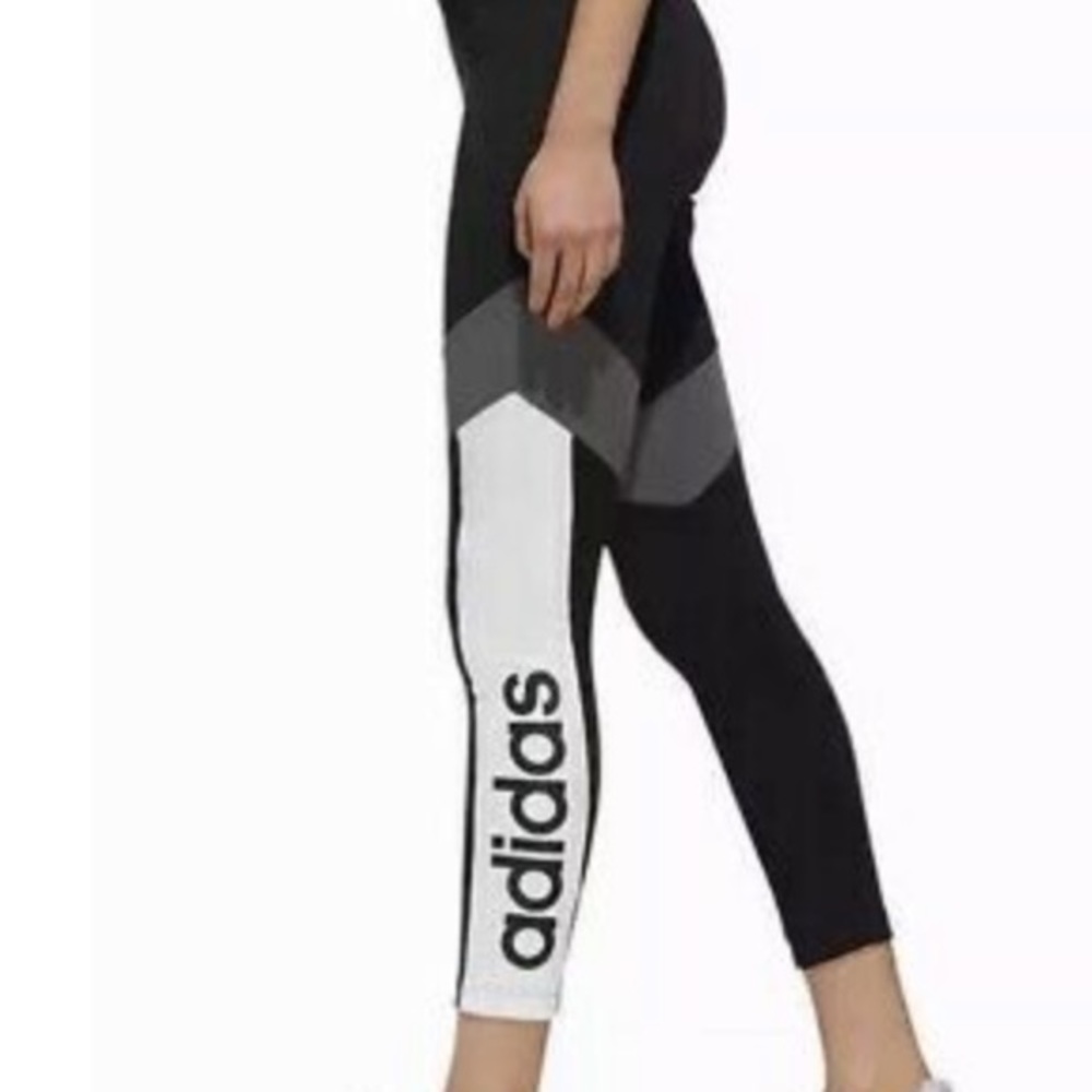 Adidas aeroready color block leggings